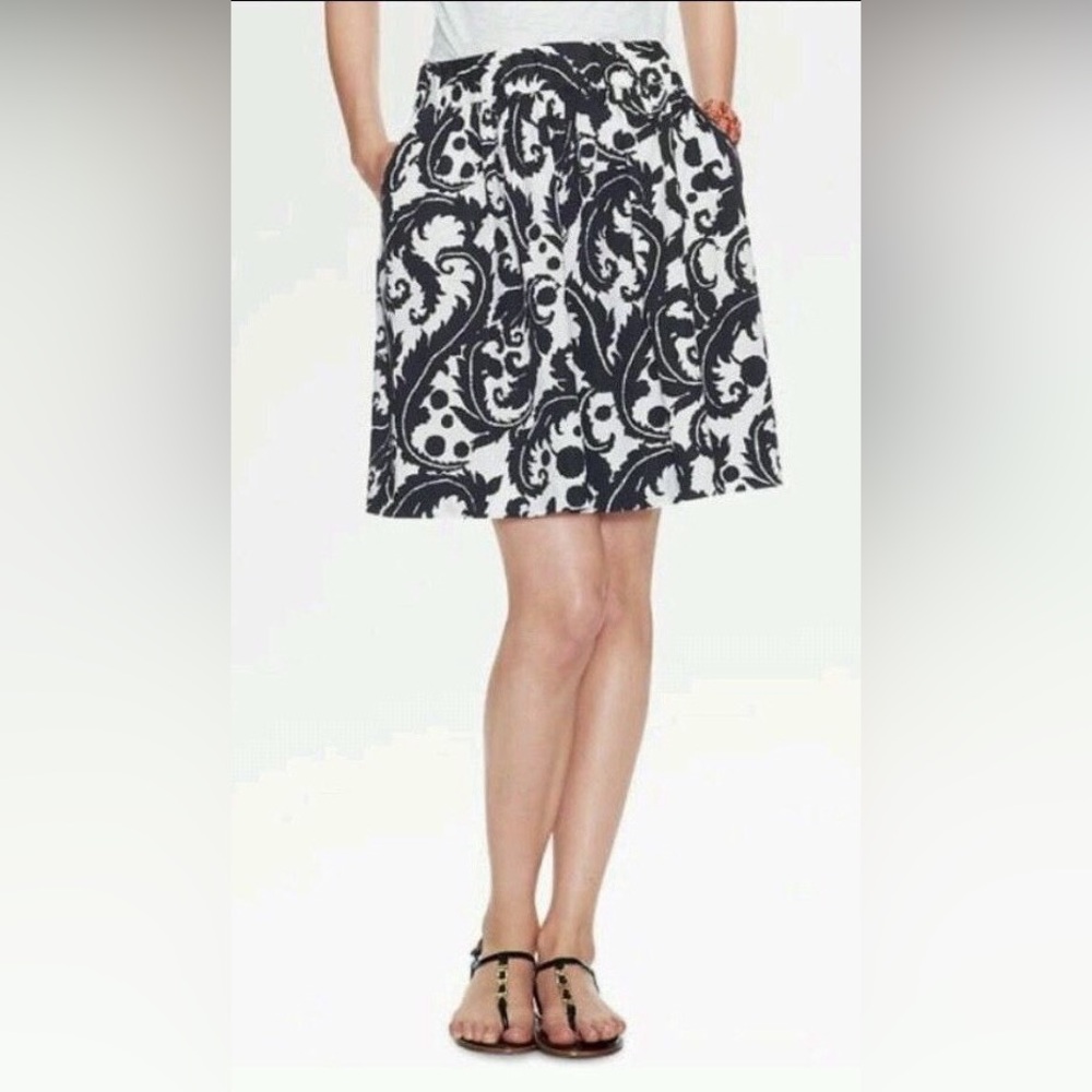 Banana Republic | Milly Collection | Navy and White Skirt size 6